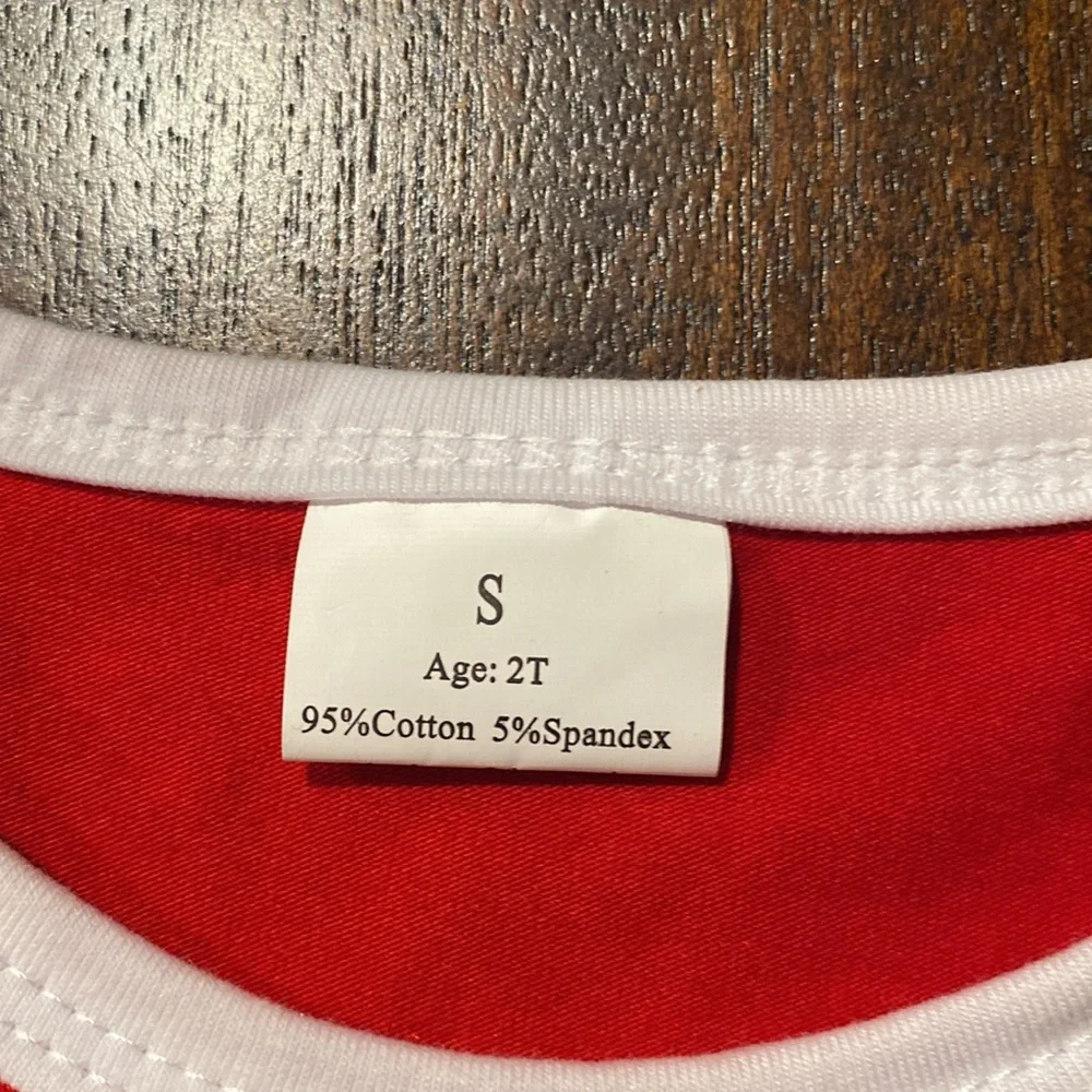 E782 Boutique Santa & Cookies NWT Girls Sz. 2T Cute